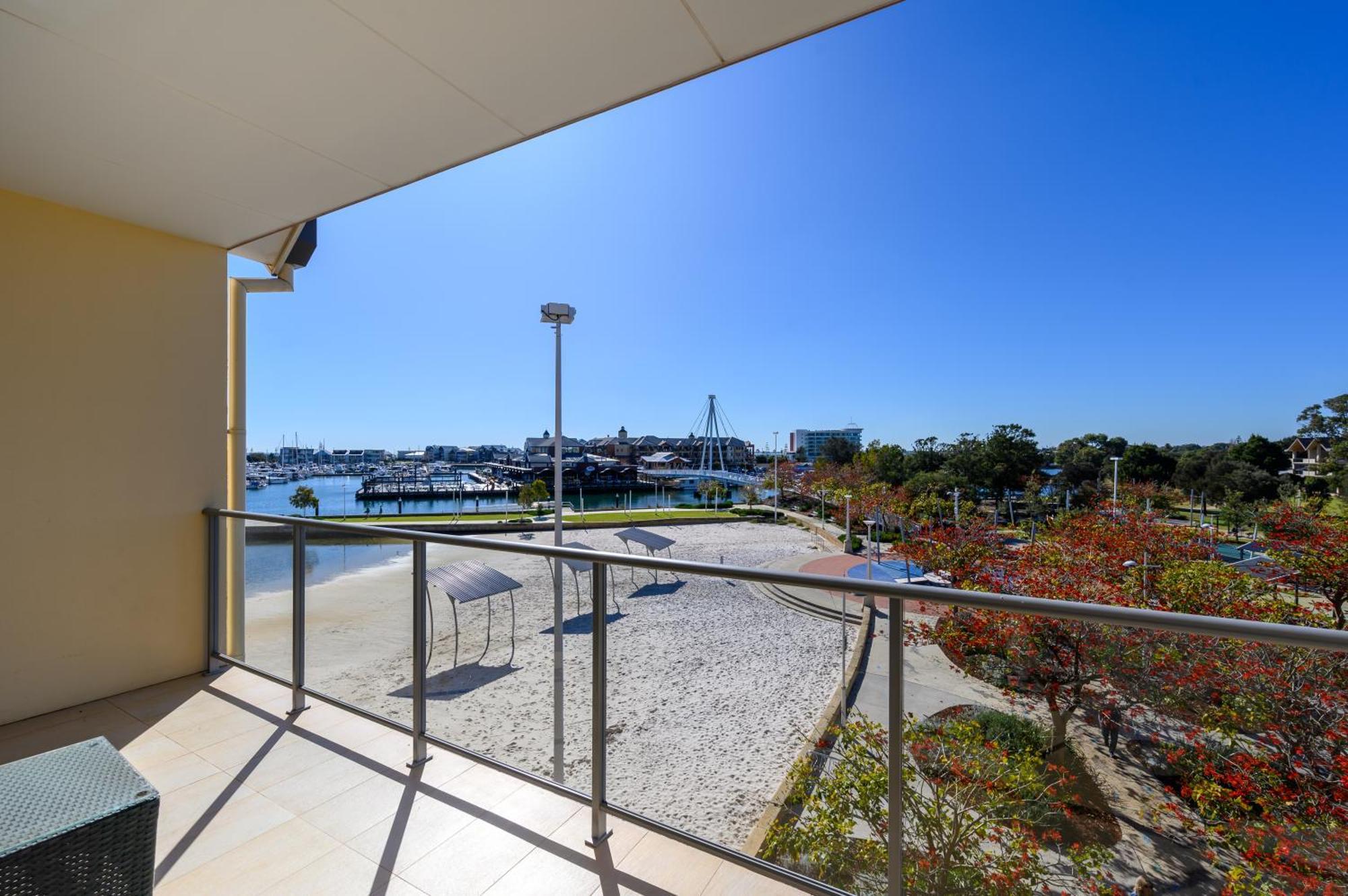 Dolphin Quay Apartments Mandurah Exterior foto