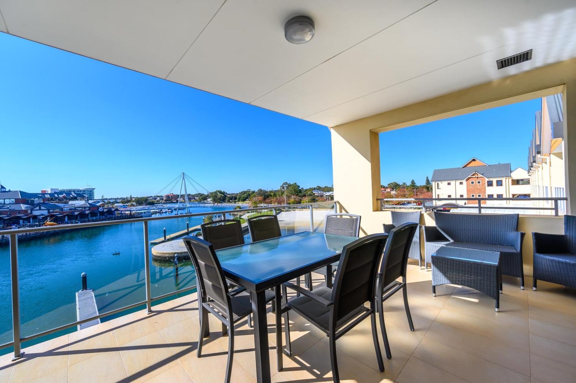 Dolphin Quay Apartments Mandurah Exterior foto