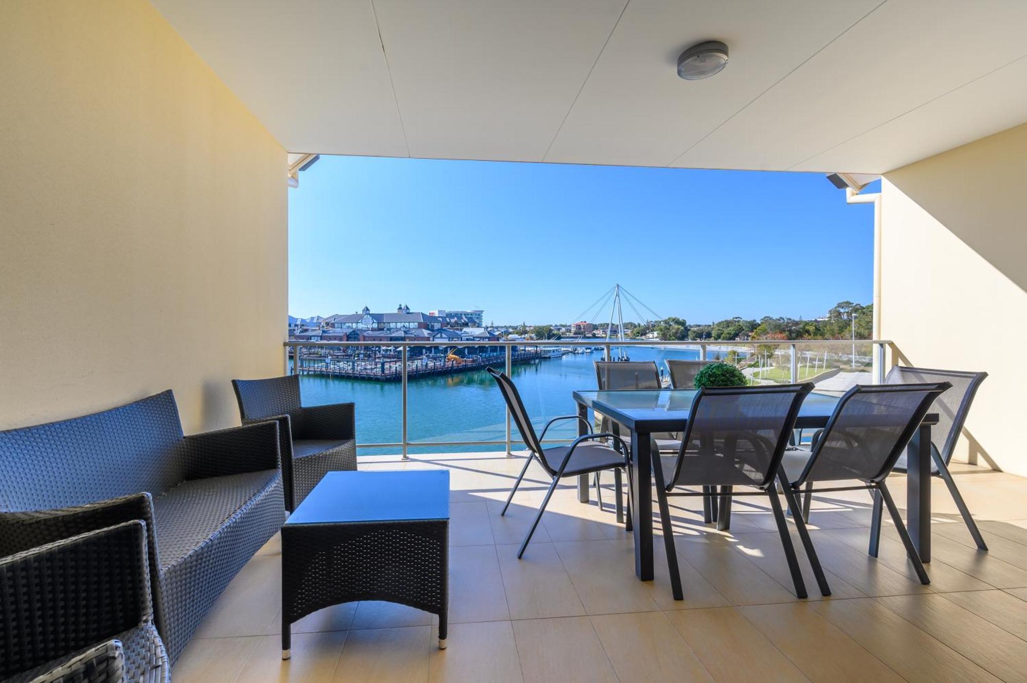 Dolphin Quay Apartments Mandurah Exterior foto